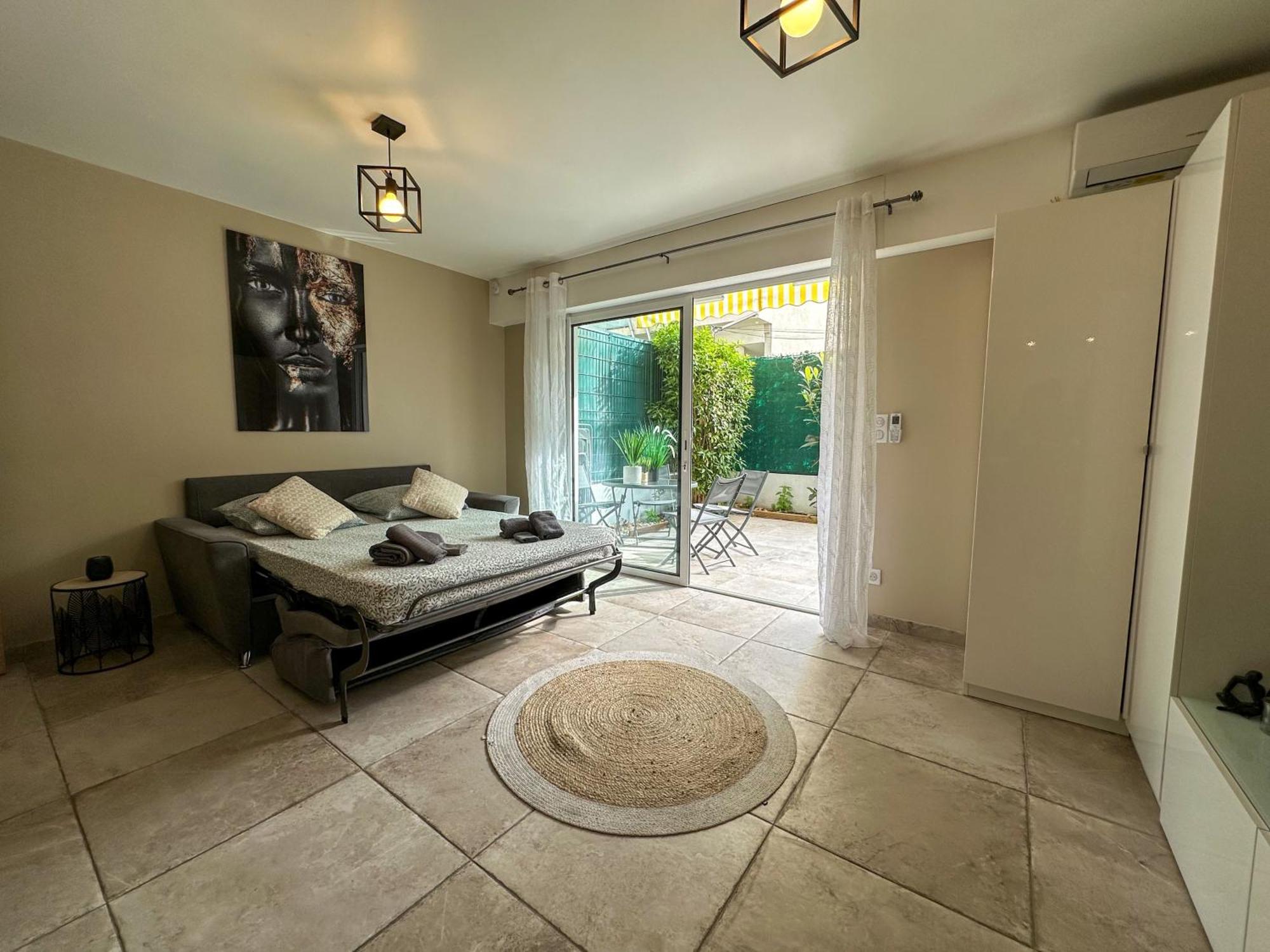 Cosy Madrid, Appartement Proche De La Mer Cannes Exterior photo